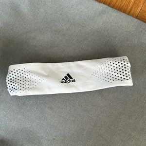 Adidas Headband 🤍